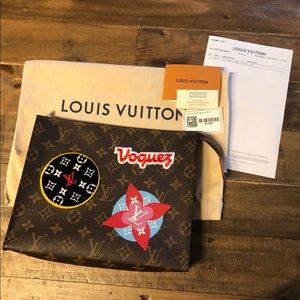SOLD——Authentic Louis Vuitton Toiletry 26 Pouch
